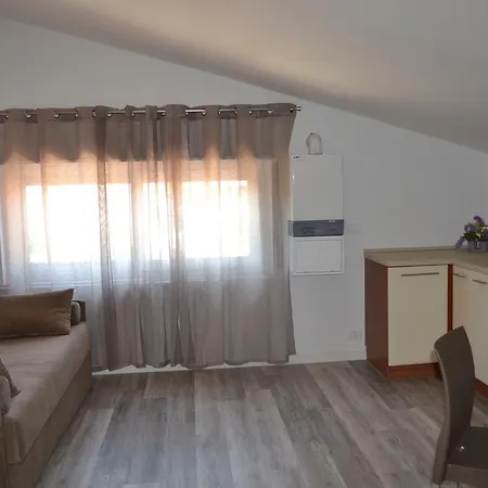 Casa Avi Affittacamere *