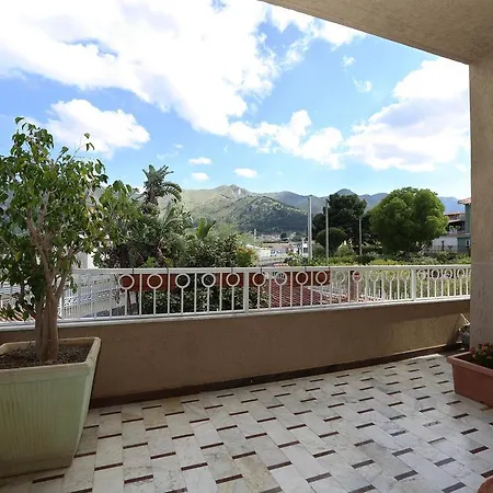 Casa Avi Guest house
